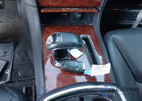 2013 Chrysler 300 Motown из США, поврежденный, VIN 2C3CCAAG7DH577488